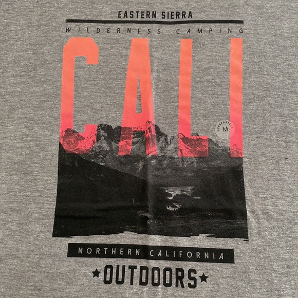 Aeropostale Graphic Tee - Picture 4 of 7